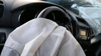 Veículo de Sucata KIA SORENTO II (XM) 2.0 CRDI do ano 2011 alimentado D4HA