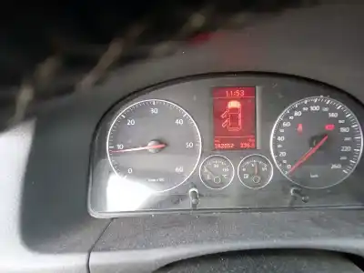 Veículo de Sucata VOLKSWAGEN TOURAN (1T1) Traveller do ano 2006 alimentado BKD, BMM