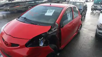 Veículo de Sucata TOYOTA AYGO (_B1_) 1.0 (KGB10_) do ano 2006 alimentado 1KR-FE