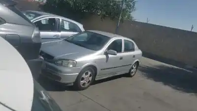 Veicolo di demolizione OPEL ASTRA H (A04)  dell'anno 2001 alimentato X 18 XE1, Z 18 XE