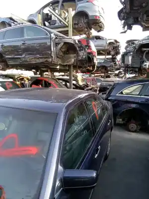 Verschrottungsfahrzeug MERCEDES-BENZ CLASE E (W210)  des Jahres 1998 angetrieben OM 606.962