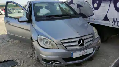 Veículo de Sucata MERCEDES-BENZ CLASE B SPORTS TOURER (W245)  do ano 2011 alimentado 640940