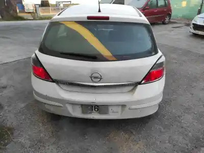 Sloopvoertuig opel astra h sedán (a04) 1.7 cdti (l69) van het jaar 2008 aangedreven z17dth