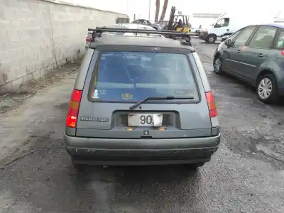 Véhicule à la ferraille renault 5 (b/c40) gtl (b/c 402. c 407) de l'année 1989 alimenté c1j
