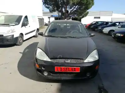 Scrapping Vehicle FORD FOCUS BERLINA (CAK) D/F9DA of the year 2001 powered F9DA