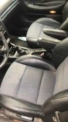Здавання транспортного засобу peugeot 406 berlina (s1/s2) 3fz року 2000 потужний 3fz