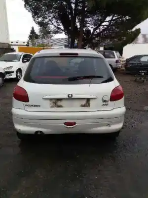 Здавання транспортного засобу peugeot 206 wjz року 1999 потужний wjz