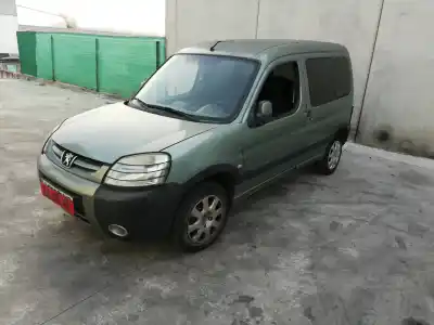 Veicolo di demolizione peugeot                                            partner (s2)                                                                                                                                                                                                                                               xacobeo                                                                                                                                                                                                                                                    dell'anno 2004 alimentato rhy