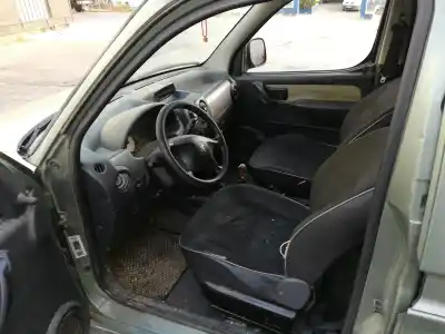 Veicolo di demolizione peugeot                                            partner (s2)                                                                                                                                                                                                                                               xacobeo                                                                                                                                                                                                                                                    dell'anno 2004 alimentato rhy