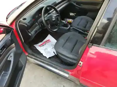 Здавання транспортного засобу audi a4 avant (b5) ajm року 2000 потужний ajm