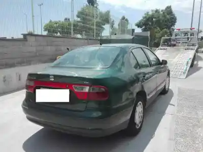 Véhicule à la ferraille seat                                               toledo (1m2)                                                                                                                                                                                                                                               d-ahf                                                                                                                                                                                                                                                      de l'année 1999 alimenté ahf