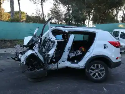 Veicolo di demolizione kia sportage iii (sl) 1.6 gdi dell'anno 2015 alimentato g4fd