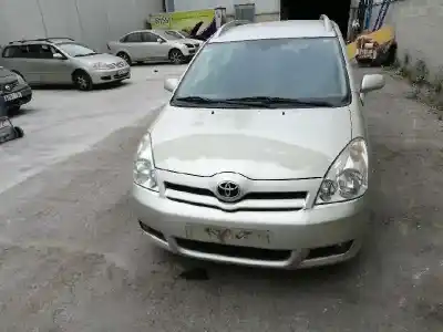 Sloopvoertuig TOYOTA COROLLA VERSO (R1) 2ADFTV van het jaar 2006 aangedreven 2ADFTV