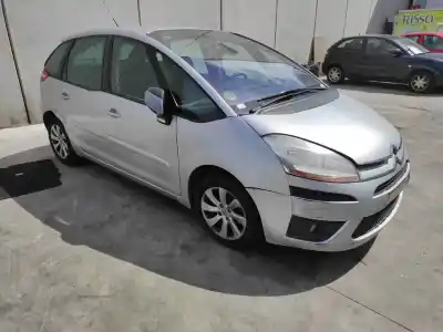 Scrapping Vehicle citroen c4 picasso 9h01 of the year 2009 powered 9h01