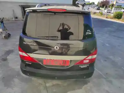 Здавання транспортного засобу ssangyong rodius d/d27dt року 2007 потужний d27dt