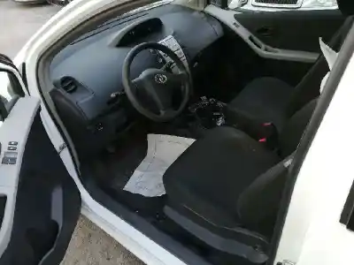 Sloopvoertuig toyota yaris (ksp9/scp9/nlp9) 2sz van het jaar 2008 aangedreven 2sz