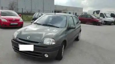 Здавання транспортного засобу RENAULT CLIO II FASE I (B/CB0) E7J року 1999 потужний E7J