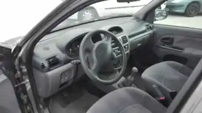 Здавання транспортного засобу renault clio ii fase i (b/cb0) e7j року 1999 потужний e7j