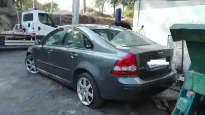 Здавання транспортного засобу volvo s40 ii (544) 2.4 року 2004 потужний b5244s4