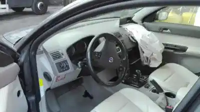 Здавання транспортного засобу volvo s40 ii (544) 2.4 року 2004 потужний b5244s4