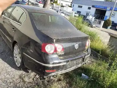 Véhicule à la ferraille volkswagen                                         passat berlina (3c2)                                                                                                                                                                                                                                       bws                                                                                                                                                                                                                                                        de l'année 2008 alimenté bws