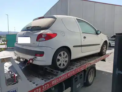 Veicolo di demolizione peugeot 206+ 8h01 dell'anno 2011 alimentato 8h01