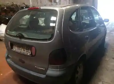 Здавання транспортного засобу renault megane i scenic (ja0) f8q року 1997 потужний f8q