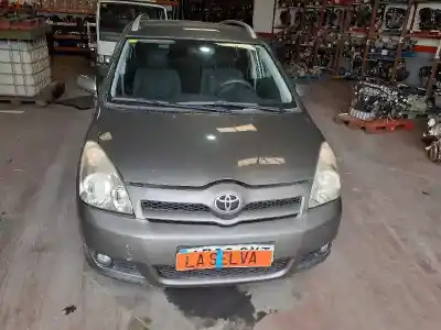 Sloopvoertuig toyota corolla verso (r1) 1cdftv van het jaar 2004 aangedreven 1cdftv