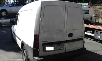 Veicolo di demolizione opel combo z13dt dell'anno 2006 alimentato z13dt