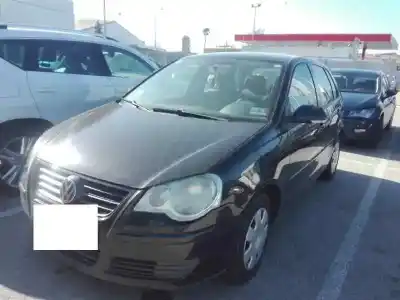 Vehículo de desguace VOLKSWAGEN POLO (9N3) Advance del año 2007 con motor BNM