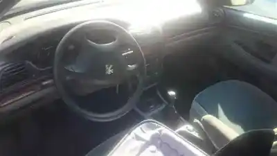 Здавання транспортного засобу peugeot 406 berlina (s1/s2) rhz року 2001 потужний rhz
