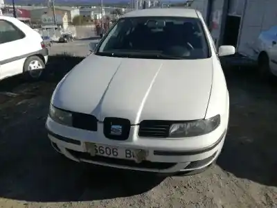 Здавання транспортного засобу SEAT LEON (1M1) (G)AXP року 2001 потужний AXP