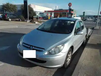 Véhicule à la ferraille PEUGEOT 307 (S1) XR Clim de l'année 2004 alimenté KFU