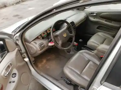 Scrapping Vehicle chrysler neon ii 2.0 16v of the year 2000 powered ecb
