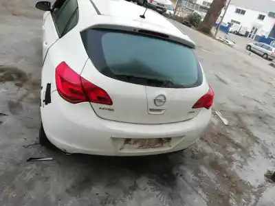 Здавання транспортного засобу opel astra j berlina 5p d-a17dtr року 2012 потужний a17dtr