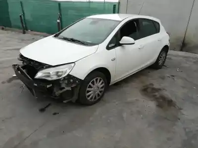 Здавання транспортного засобу opel astra j berlina 5p d-a17dtr року 2012 потужний a17dtr