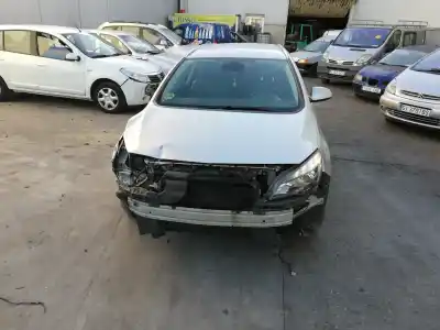 Veicolo di demolizione OPEL ASTRA J SPORTS TOURER (P10) 1.7 CDTI (35) dell'anno 2012 alimentato A17DTS