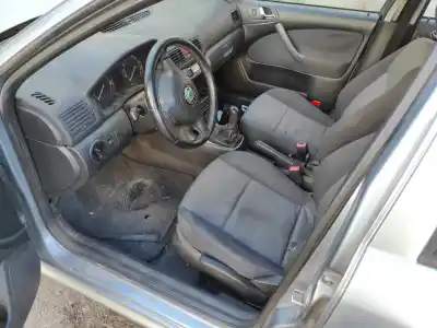 Здавання транспортного засобу skoda                                              octavia combi (1u5)                                                                                                                                                                                                                                        asv року 2004 потужний asv