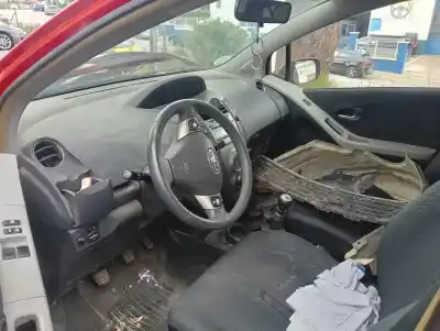 Veicolo di demolizione toyota yaris live dell'anno 2010 alimentato 1nd