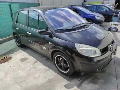 Scrapping Vehicle renault scénic ii (jm0/1_) 1.9 dci (jm0g, jm12, jm1g, jm2c) of the year 2004 powered f9q812