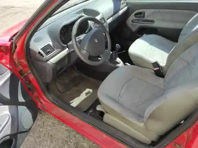 Scrapping Vehicle renault clio ii fase ii (b/cb0) d7f726 of the year 2003 powered d7f726