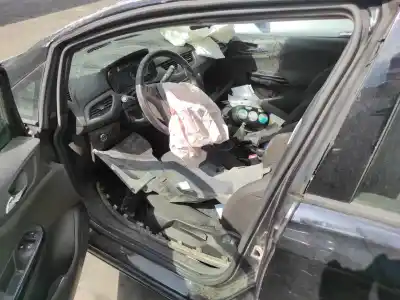 Здавання транспортного засобу opel corsa e (x15) 1.4 turbo (08, 68) року 2015 потужний b14xer