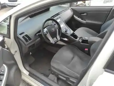 Здавання транспортного засобу toyota prius (_w3_) 1.8 plug-in hybrid (zvw30) року 2009 потужний 2zr