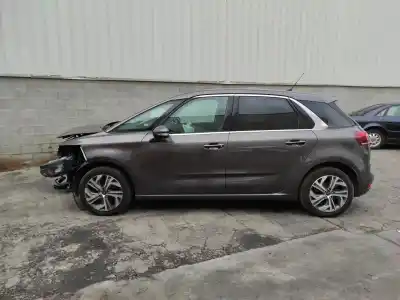 Scrapping Vehicle citroen c4 picasso/spacetourer bh01 of the year 2016 powered bh01