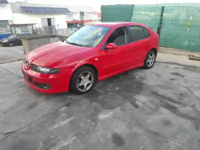 Véhicule à la ferraille seat                                               leon (1m1)                                                                                                                                                                                                                                                 asv                                                                                                                                                                                                                                                        de l'année 2003 alimenté asv