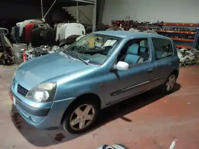Scrapping Vehicle renault clio ii fase ii (b/cb0) d4fb7 of the year 2002 powered d4fb7