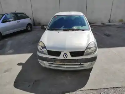Здавання транспортного засобу renault clio ii fase ii (b/cb0) d7f726 року 2002 потужний d7f726