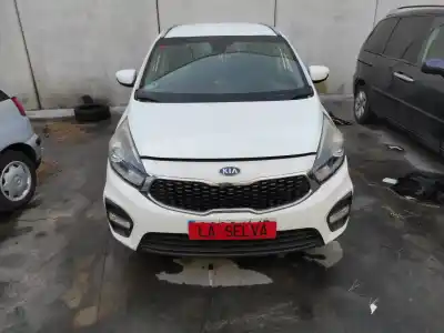 Vehicul casat KIA CARENS ( )  al anului 2018 alimentat D4FD