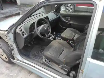 Здавання транспортного засобу peugeot 306 3/5 pt. / 4 pt. (s2) d-rhy року 2001 потужний rhy