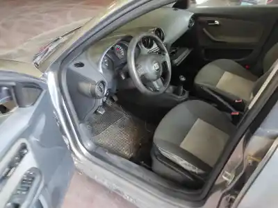 Здавання транспортного засобу seat ibiza iii (6l1) 1.2 року 2004 потужний bme